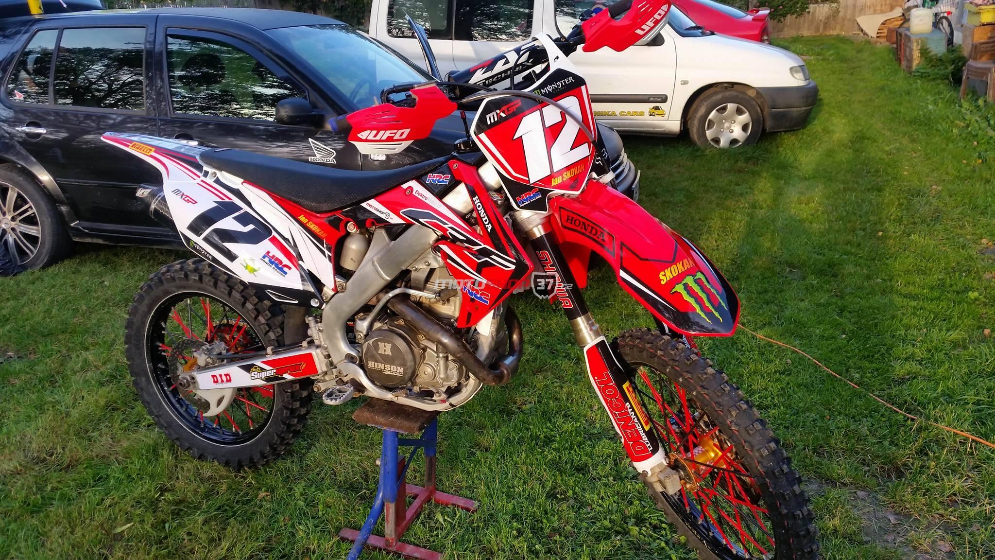 Polepy plastů na motocykl (malé moto 50, 65) - zakázková výroba